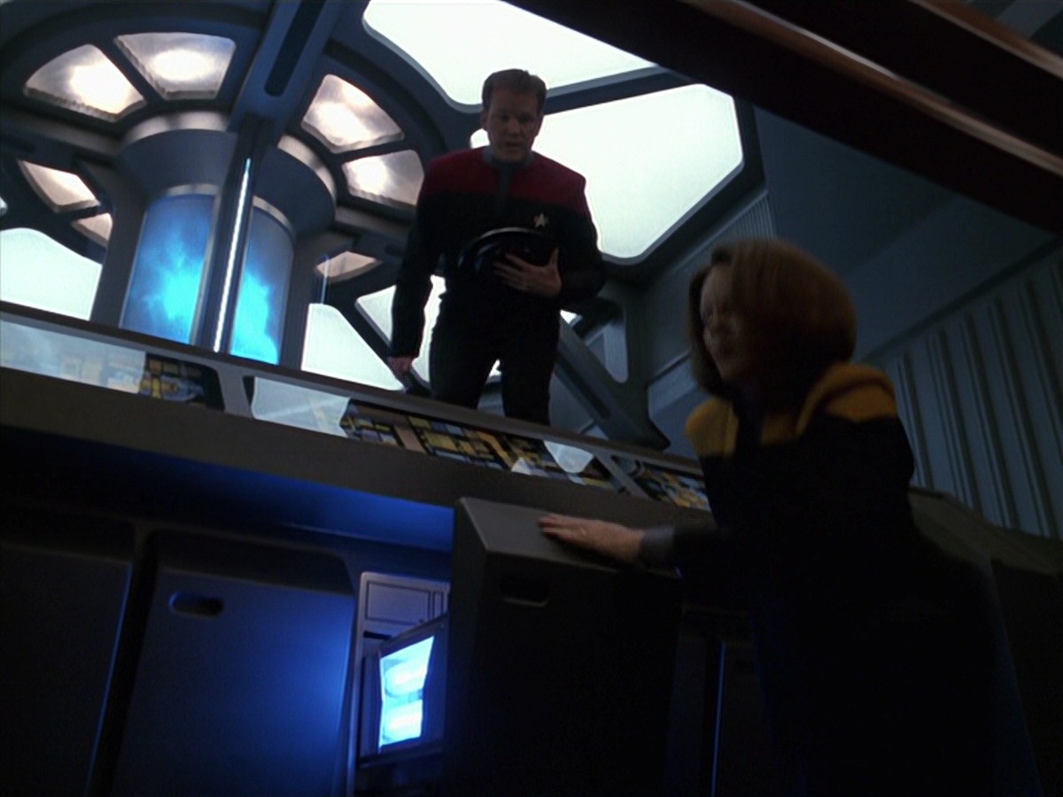 extant_StarTrek_VOY_7x24-RenaissanceMan_1769.jpg