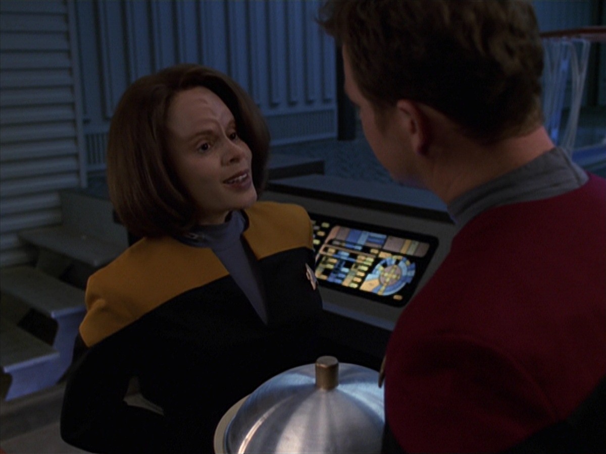 extant_StarTrek_VOY_7x24-RenaissanceMan_1799.jpg