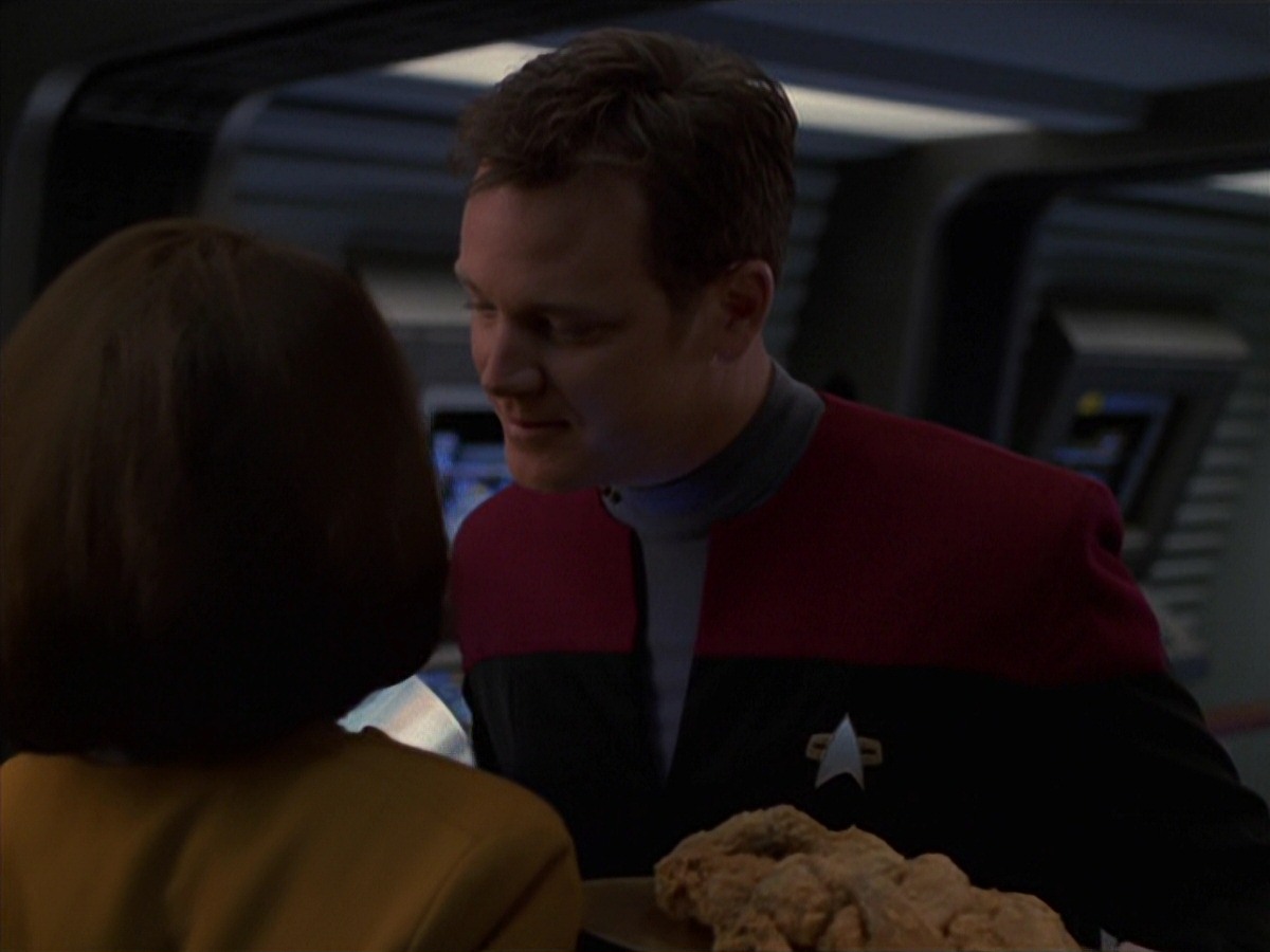 extant_StarTrek_VOY_7x24-RenaissanceMan_1826.jpg