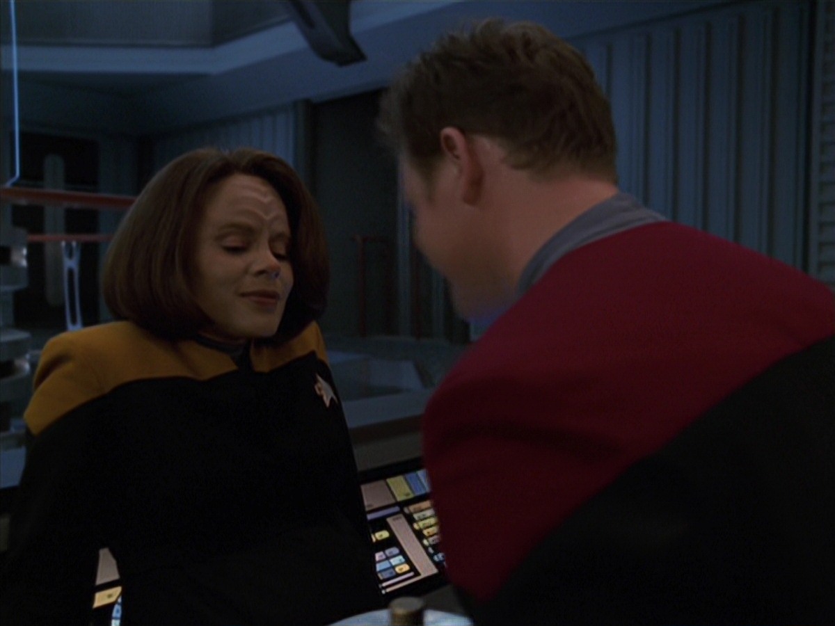 extant_StarTrek_VOY_7x24-RenaissanceMan_1869.jpg