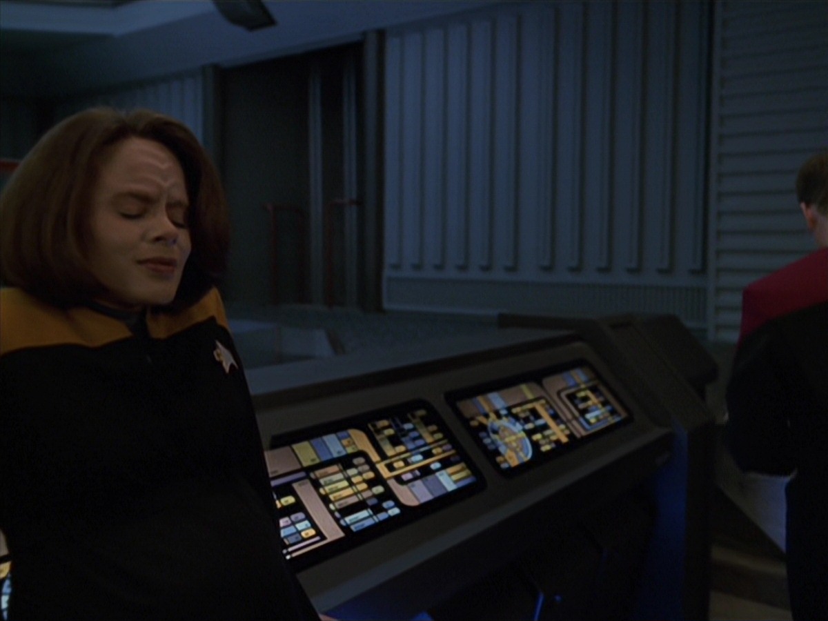 extant_StarTrek_VOY_7x24-RenaissanceMan_1871.jpg