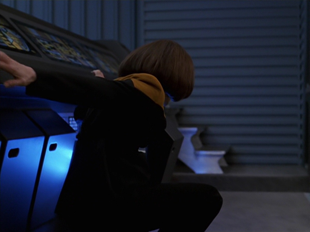 extant_StarTrek_VOY_7x24-RenaissanceMan_1877.jpg