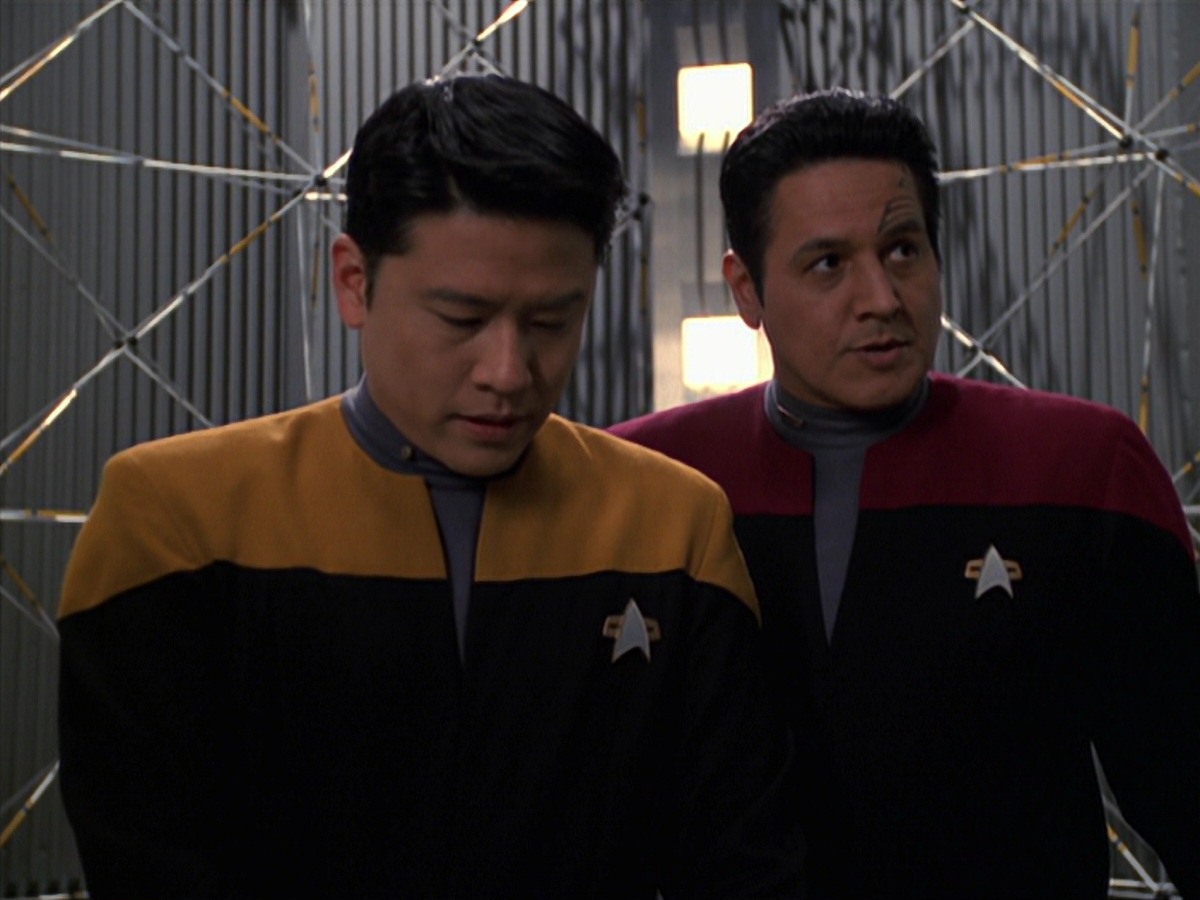 extant_StarTrek_VOY_7x24-RenaissanceMan_1959.jpg