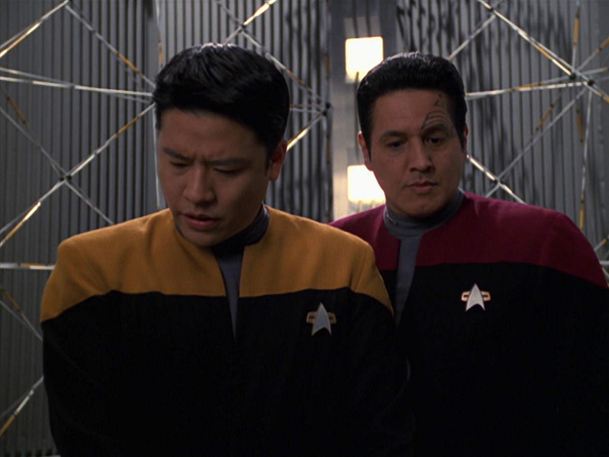 extant_StarTrek_VOY_7x24-RenaissanceMan_1967.jpg