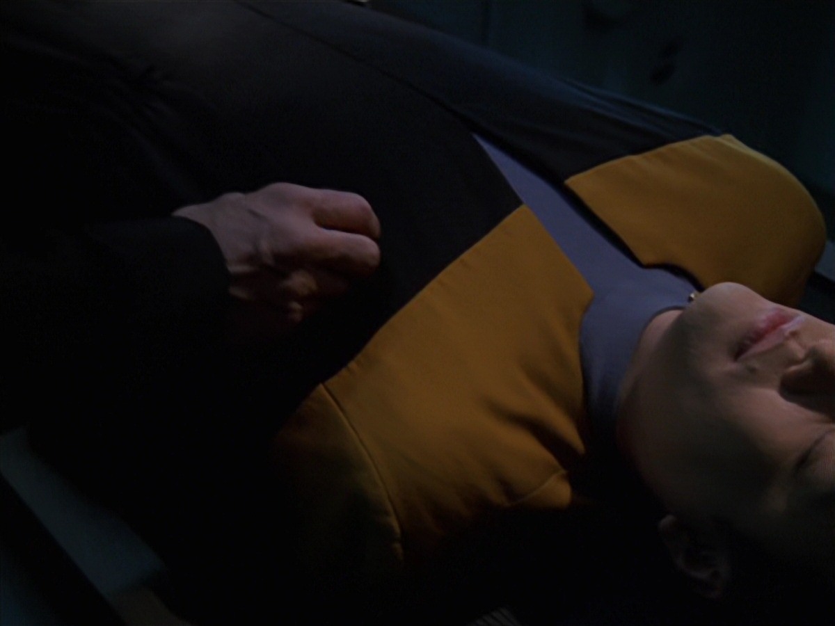 extant_StarTrek_VOY_7x24-RenaissanceMan_1992.jpg