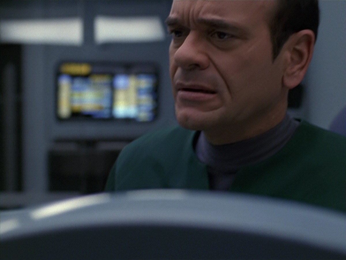 extant_StarTrek_VOY_7x24-RenaissanceMan_2018.jpg