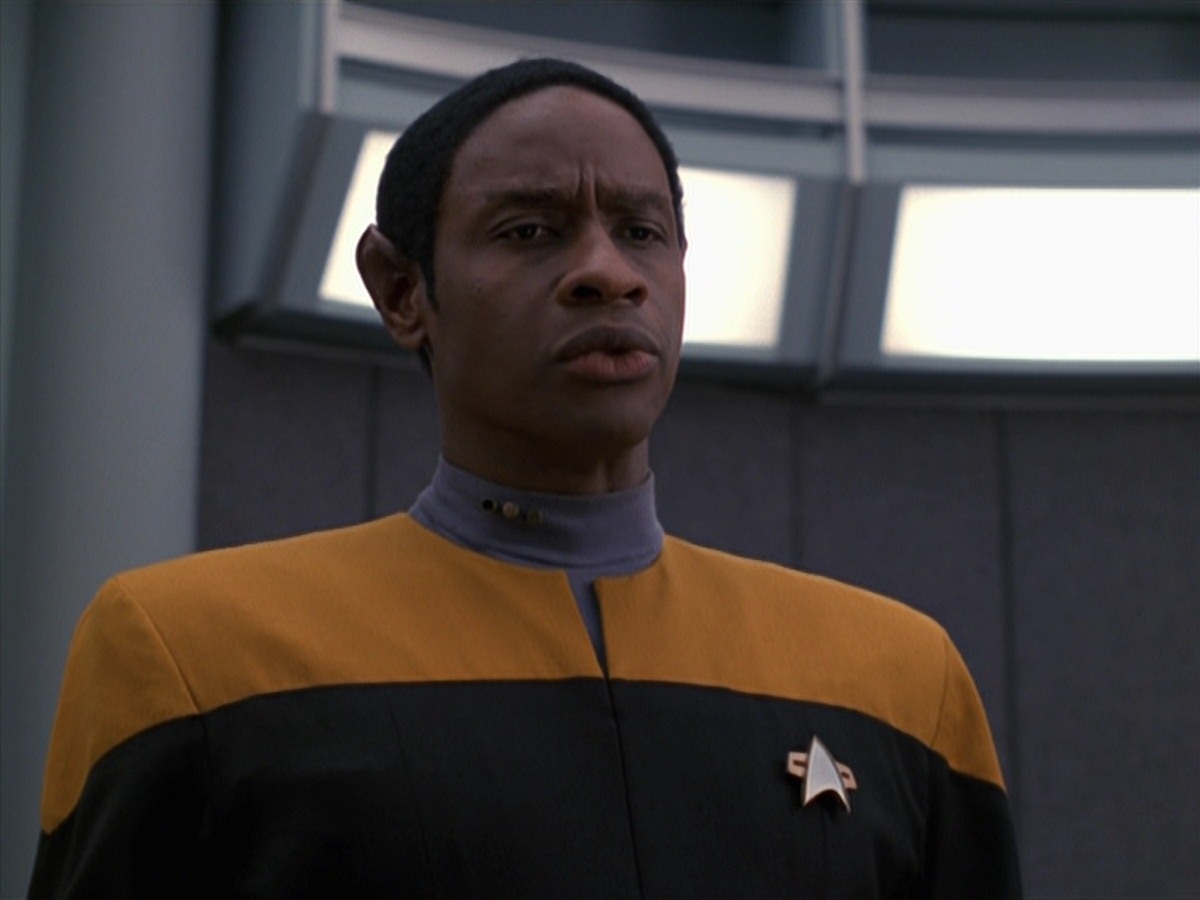 extant_StarTrek_VOY_7x24-RenaissanceMan_2086.jpg