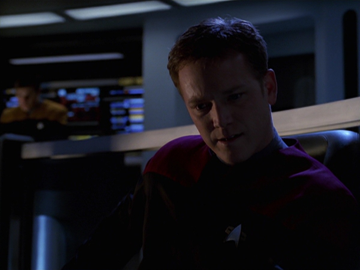 extant_StarTrek_VOY_7x24-RenaissanceMan_2245.jpg