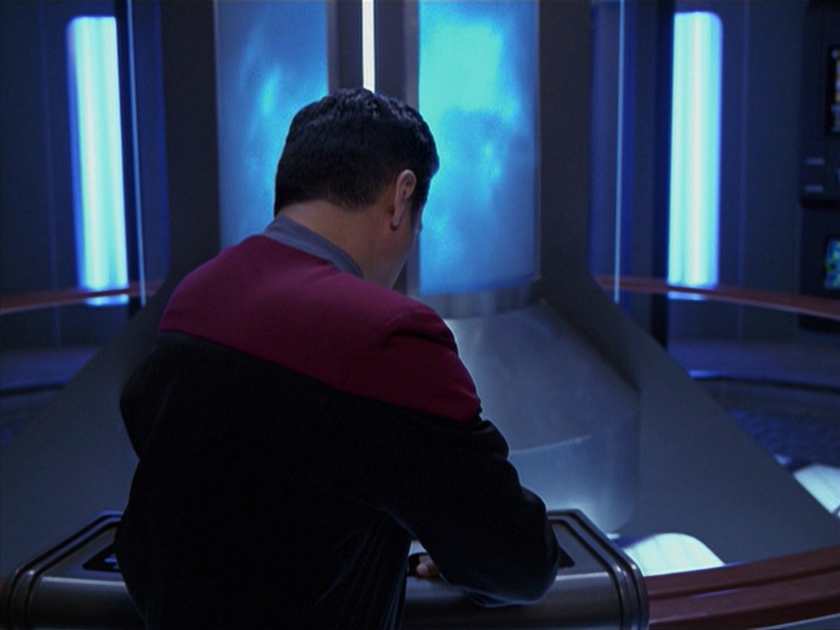 extant_StarTrek_VOY_7x24-RenaissanceMan_2304.jpg