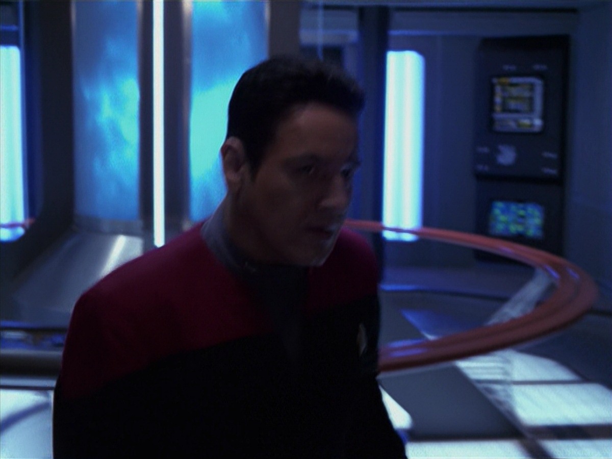 extant_StarTrek_VOY_7x24-RenaissanceMan_2311.jpg