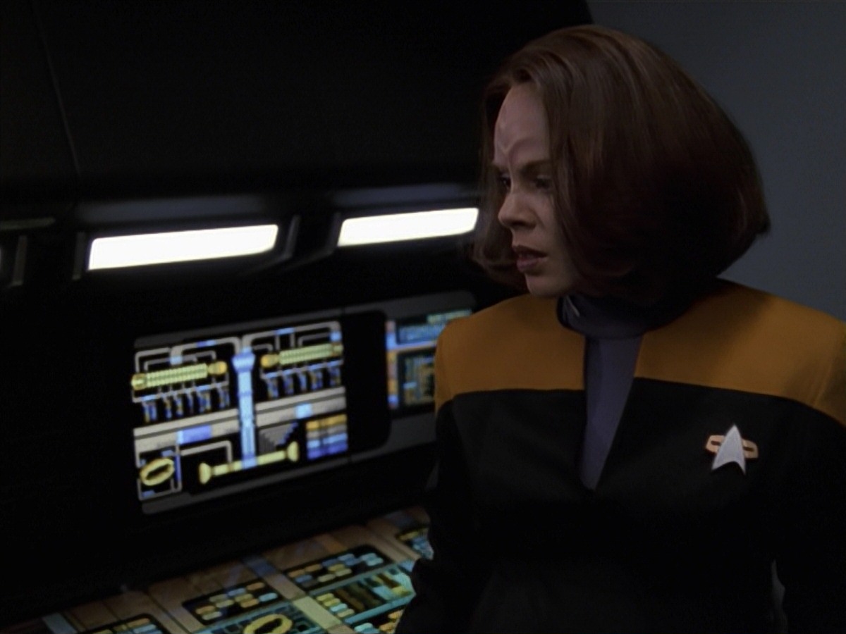 extant_StarTrek_VOY_7x24-RenaissanceMan_2319.jpg