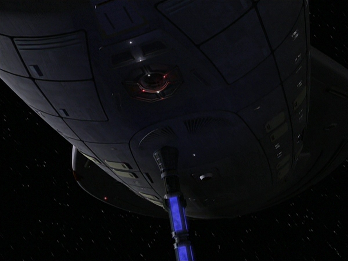 extant_StarTrek_VOY_7x24-RenaissanceMan_2352.jpg
