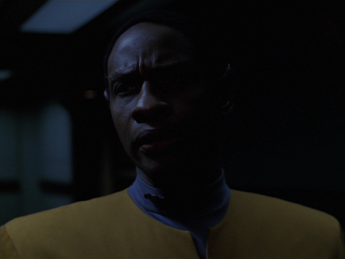extant_StarTrek_VOY_7x24-RenaissanceMan_2377.jpg