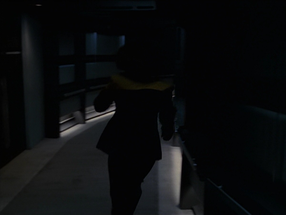 extant_StarTrek_VOY_7x24-RenaissanceMan_2391.jpg