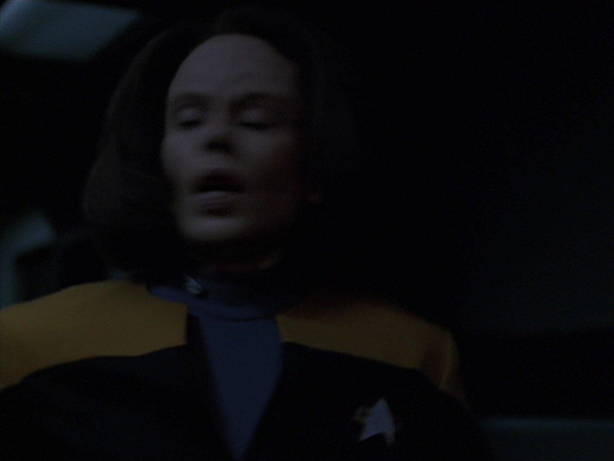 extant_StarTrek_VOY_7x24-RenaissanceMan_2399.jpg