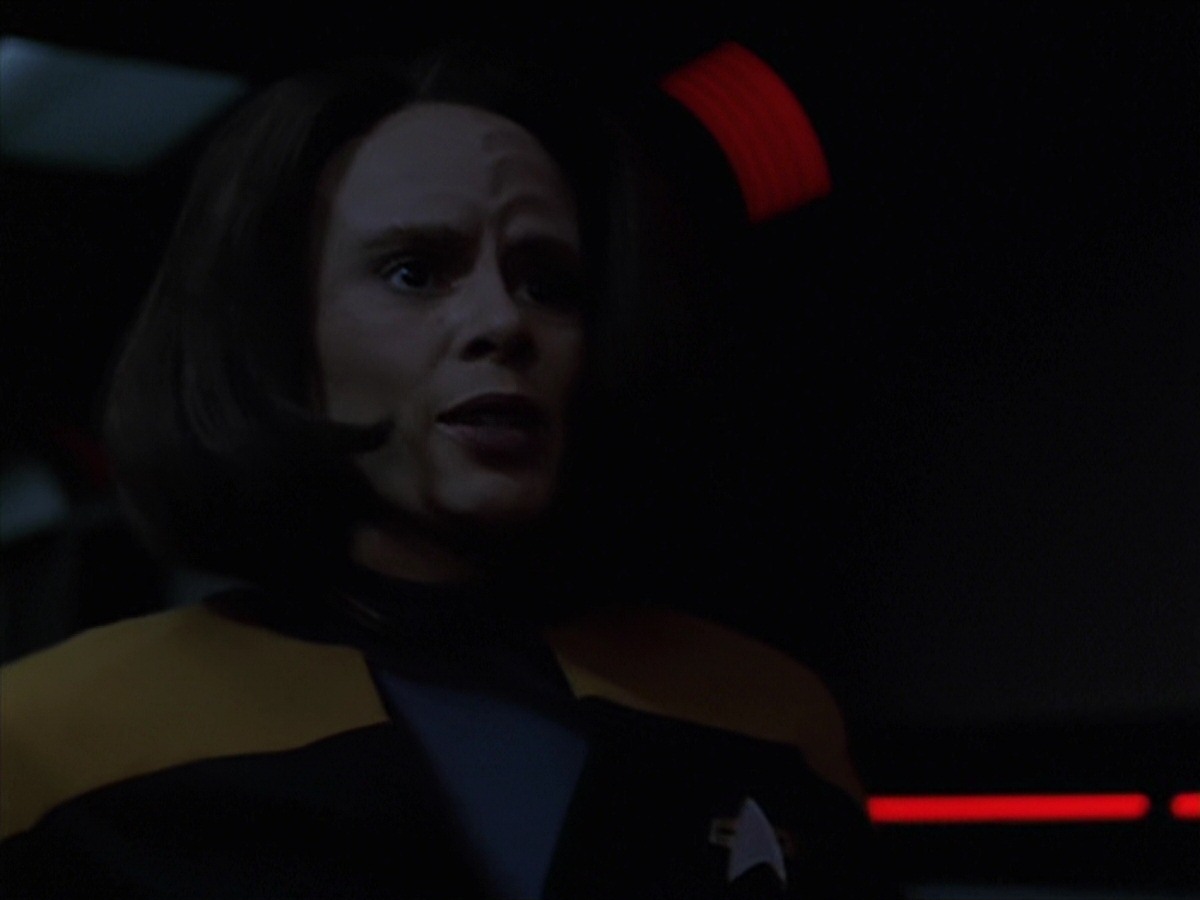 extant_StarTrek_VOY_7x24-RenaissanceMan_2411.jpg