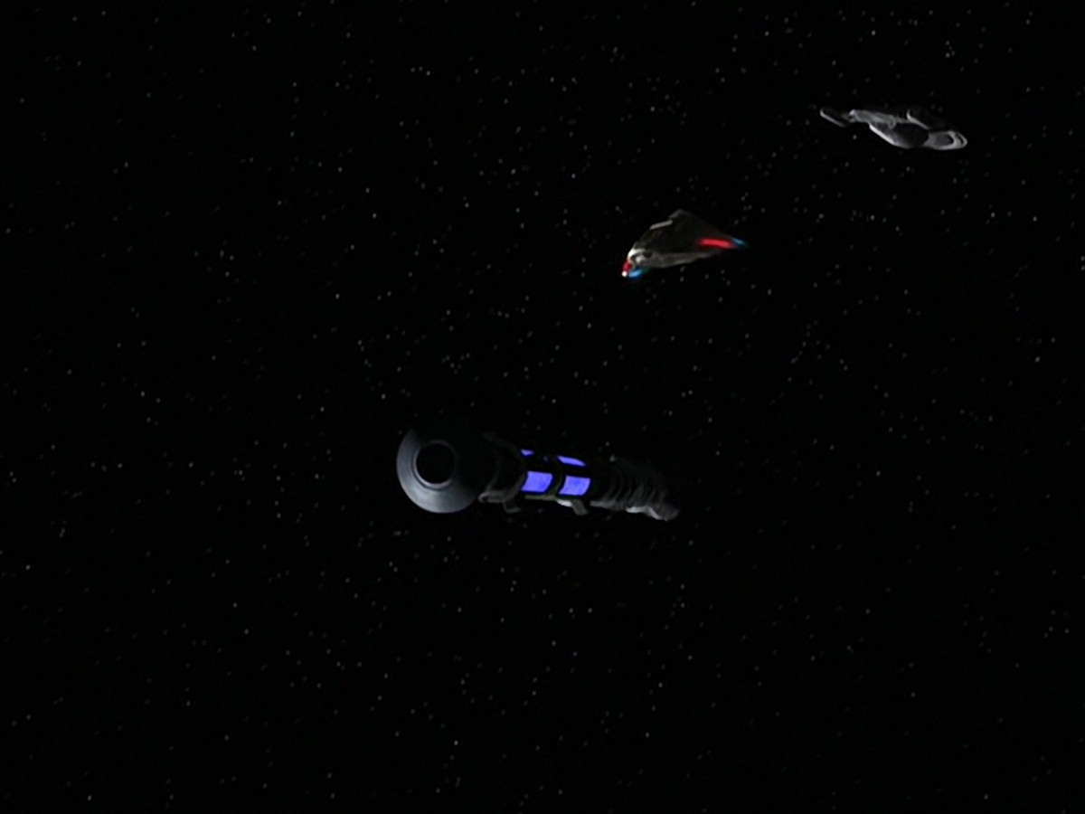 extant_StarTrek_VOY_7x24-RenaissanceMan_2443.jpg