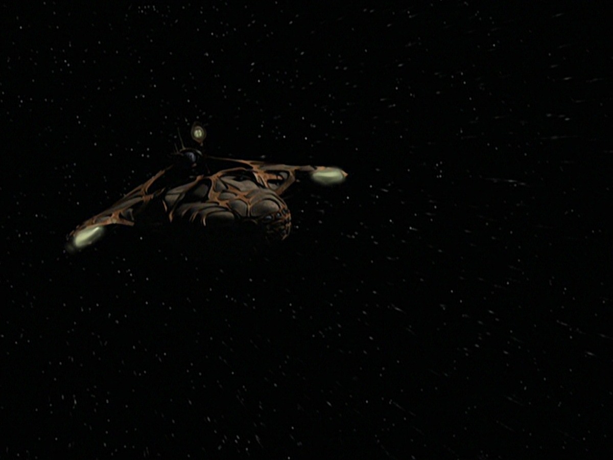 extant_StarTrek_VOY_7x24-RenaissanceMan_2454.jpg