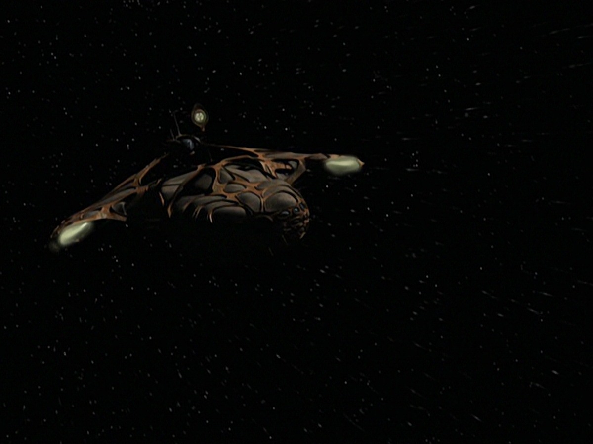 extant_StarTrek_VOY_7x24-RenaissanceMan_2455.jpg