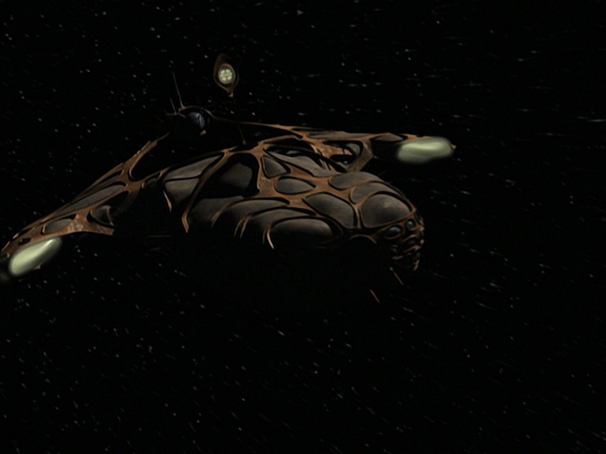 extant_StarTrek_VOY_7x24-RenaissanceMan_2457.jpg