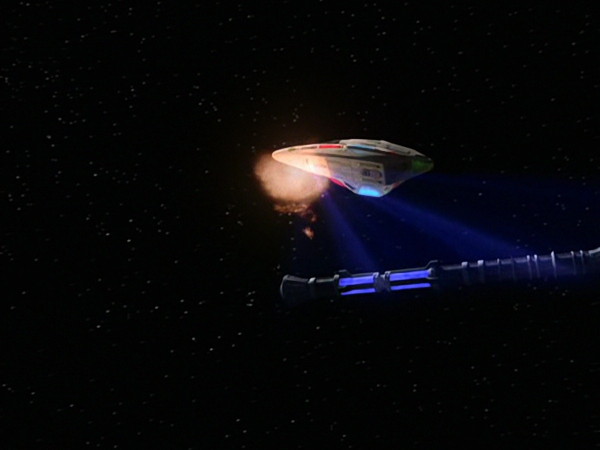 extant_StarTrek_VOY_7x24-RenaissanceMan_2613.jpg
