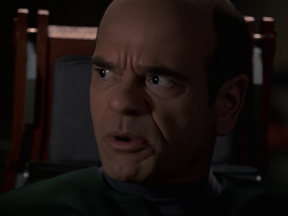 extant_StarTrek_VOY_7x24-RenaissanceMan_2623.jpg
