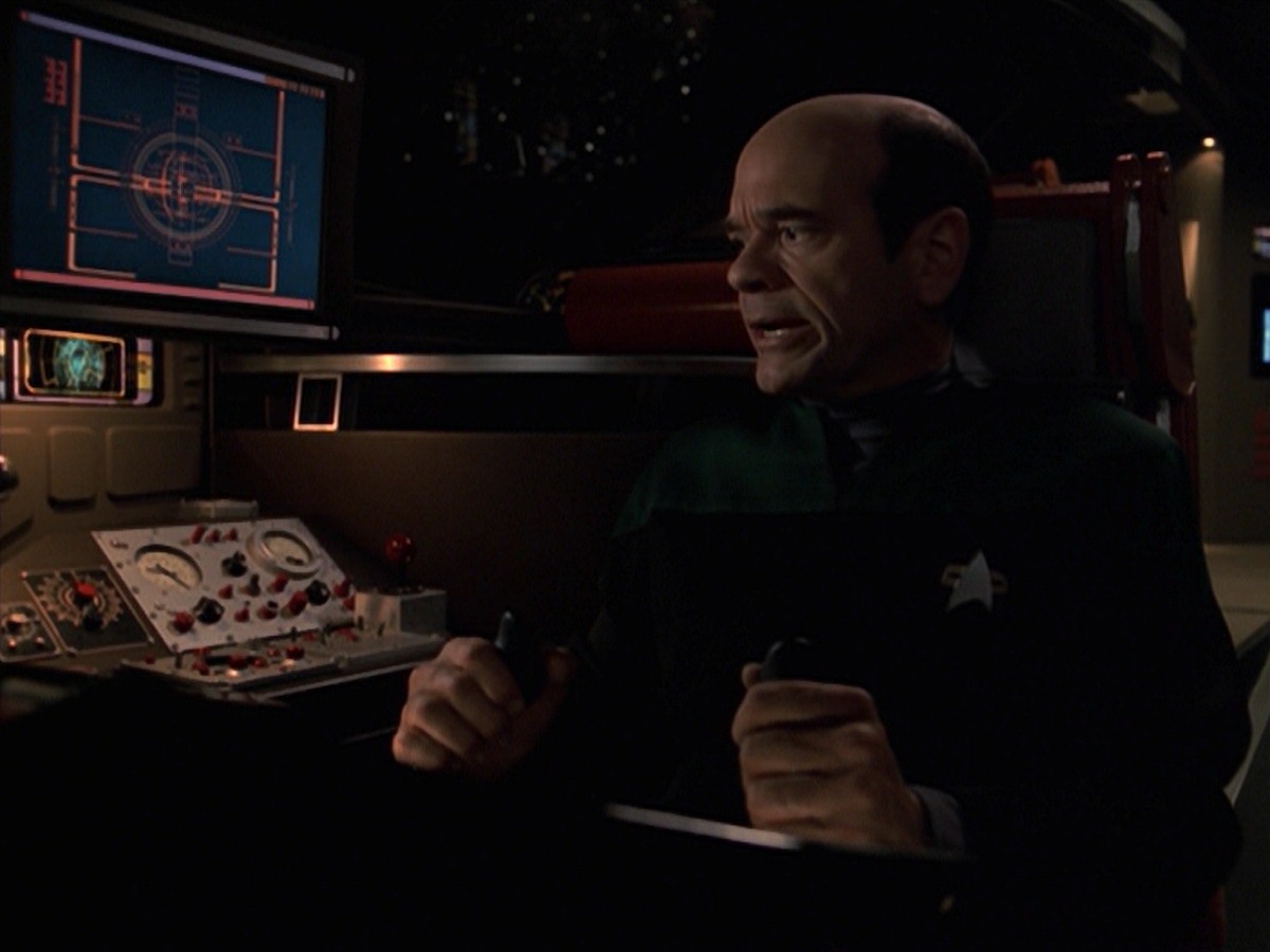 extant_StarTrek_VOY_7x24-RenaissanceMan_2632.jpg