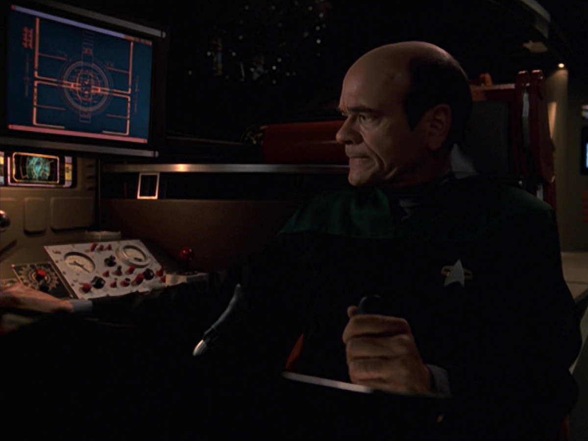 extant_StarTrek_VOY_7x24-RenaissanceMan_2634.jpg