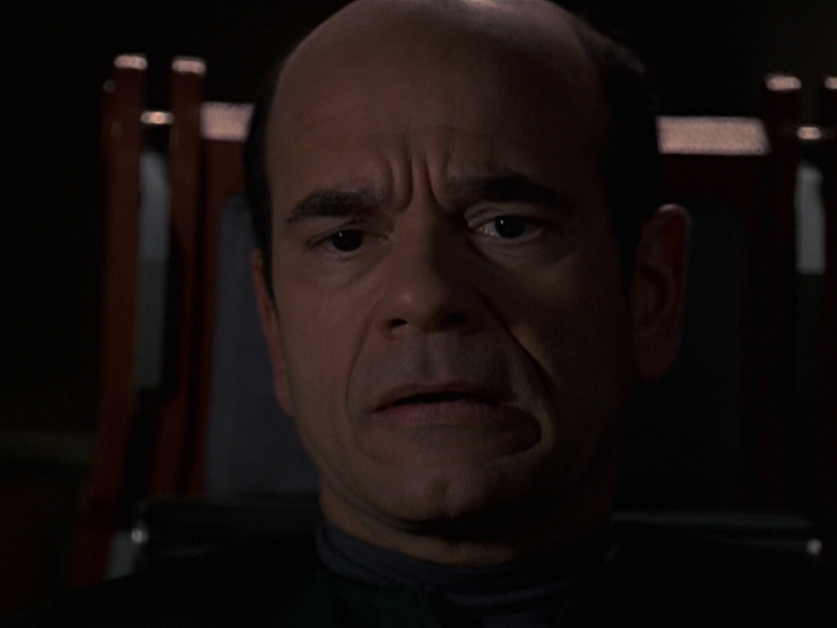 extant_StarTrek_VOY_7x24-RenaissanceMan_2650.jpg