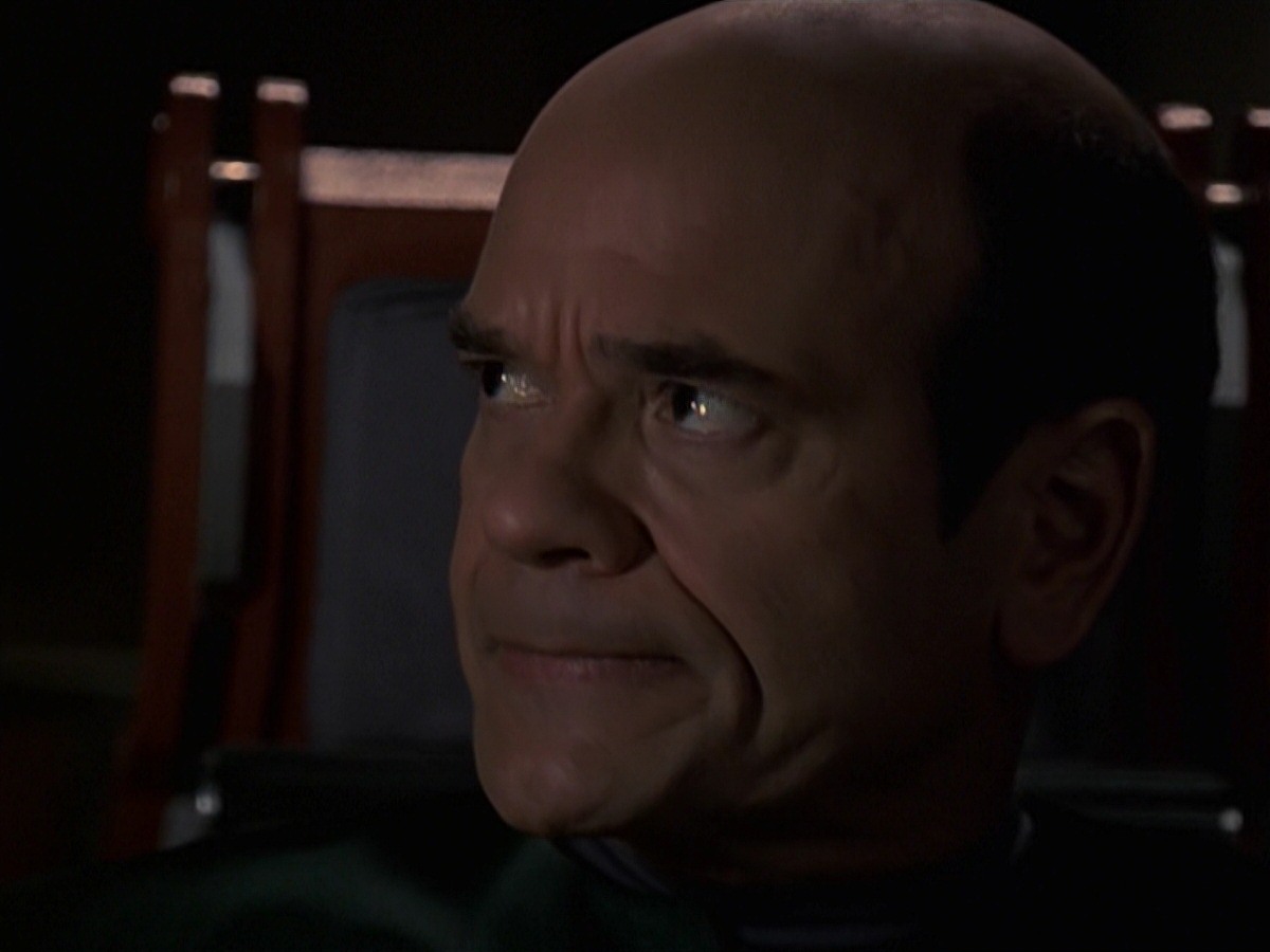 extant_StarTrek_VOY_7x24-RenaissanceMan_2652.jpg
