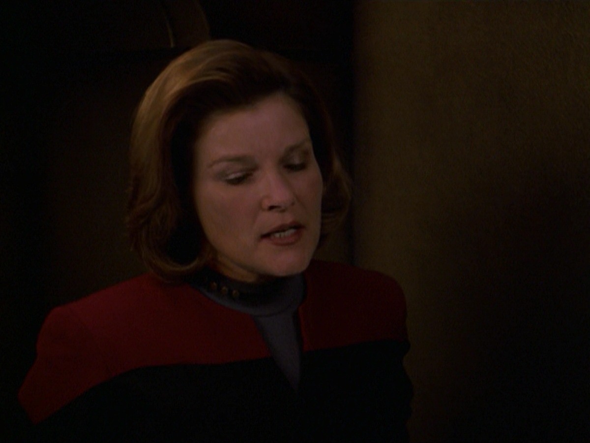 extant_StarTrek_VOY_7x24-RenaissanceMan_2673.jpg