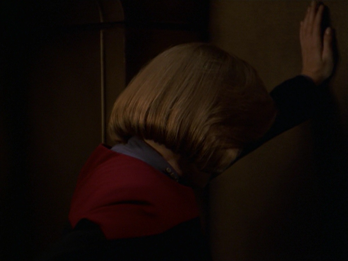 extant_StarTrek_VOY_7x24-RenaissanceMan_2733.jpg