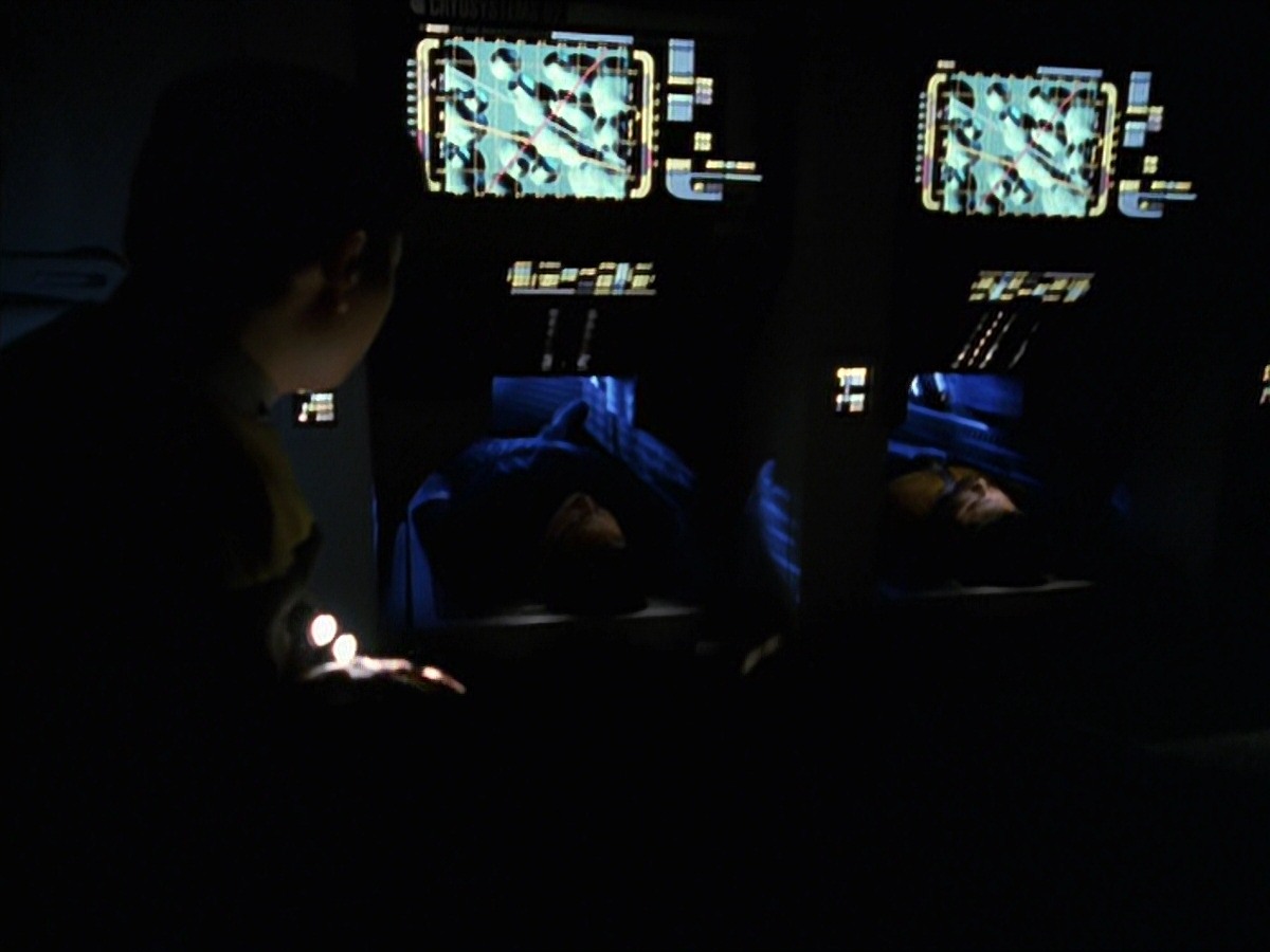 extant_StarTrek_VOY_7x24-RenaissanceMan_2782.jpg