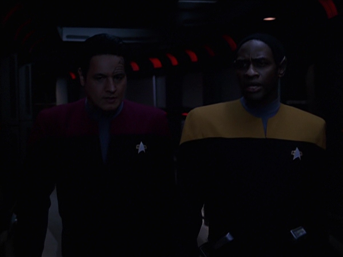 extant_StarTrek_VOY_7x24-RenaissanceMan_2813.jpg