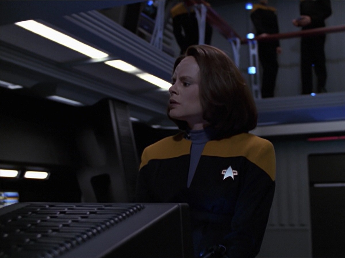 extant_StarTrek_VOY_7x24-RenaissanceMan_2831.jpg
