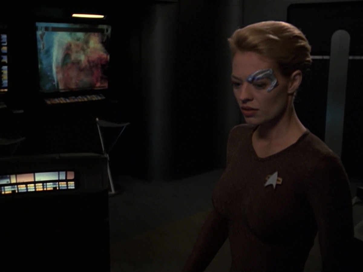extant_StarTrek_VOY_7x24-RenaissanceMan_2850.jpg