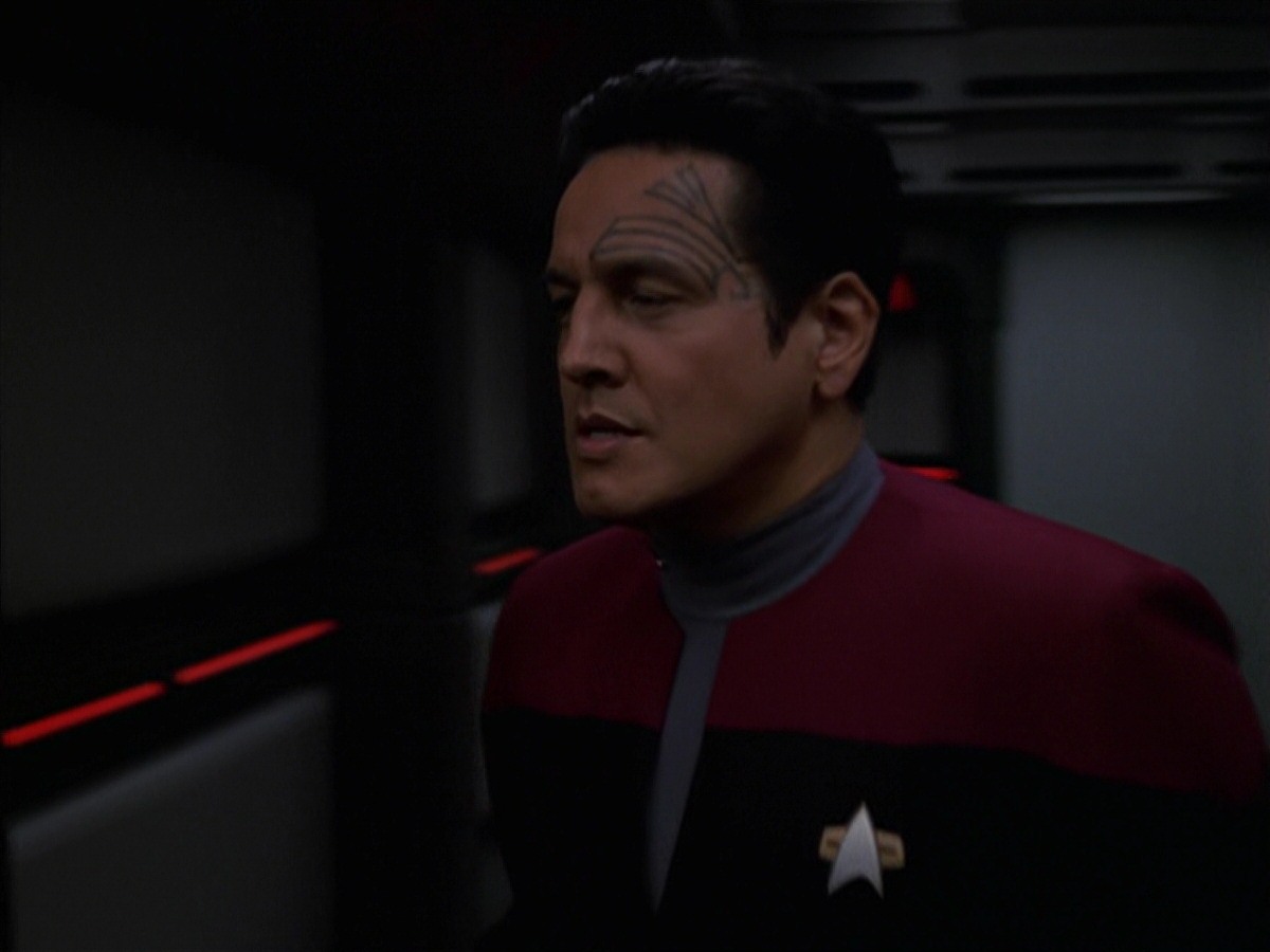 extant_StarTrek_VOY_7x24-RenaissanceMan_2871.jpg