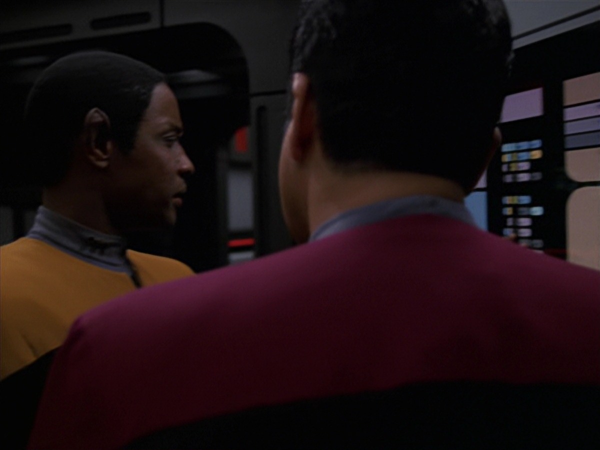 extant_StarTrek_VOY_7x24-RenaissanceMan_2874.jpg