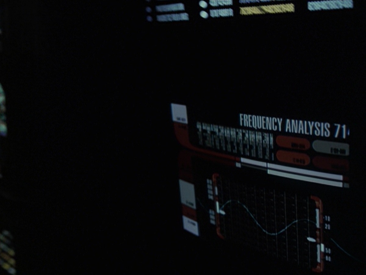 extant_StarTrek_VOY_7x24-RenaissanceMan_2918.jpg