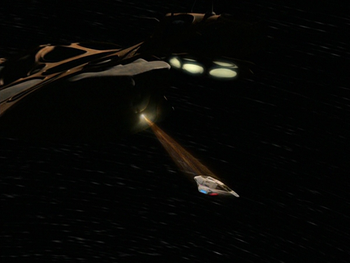 extant_StarTrek_VOY_7x24-RenaissanceMan_2941.jpg