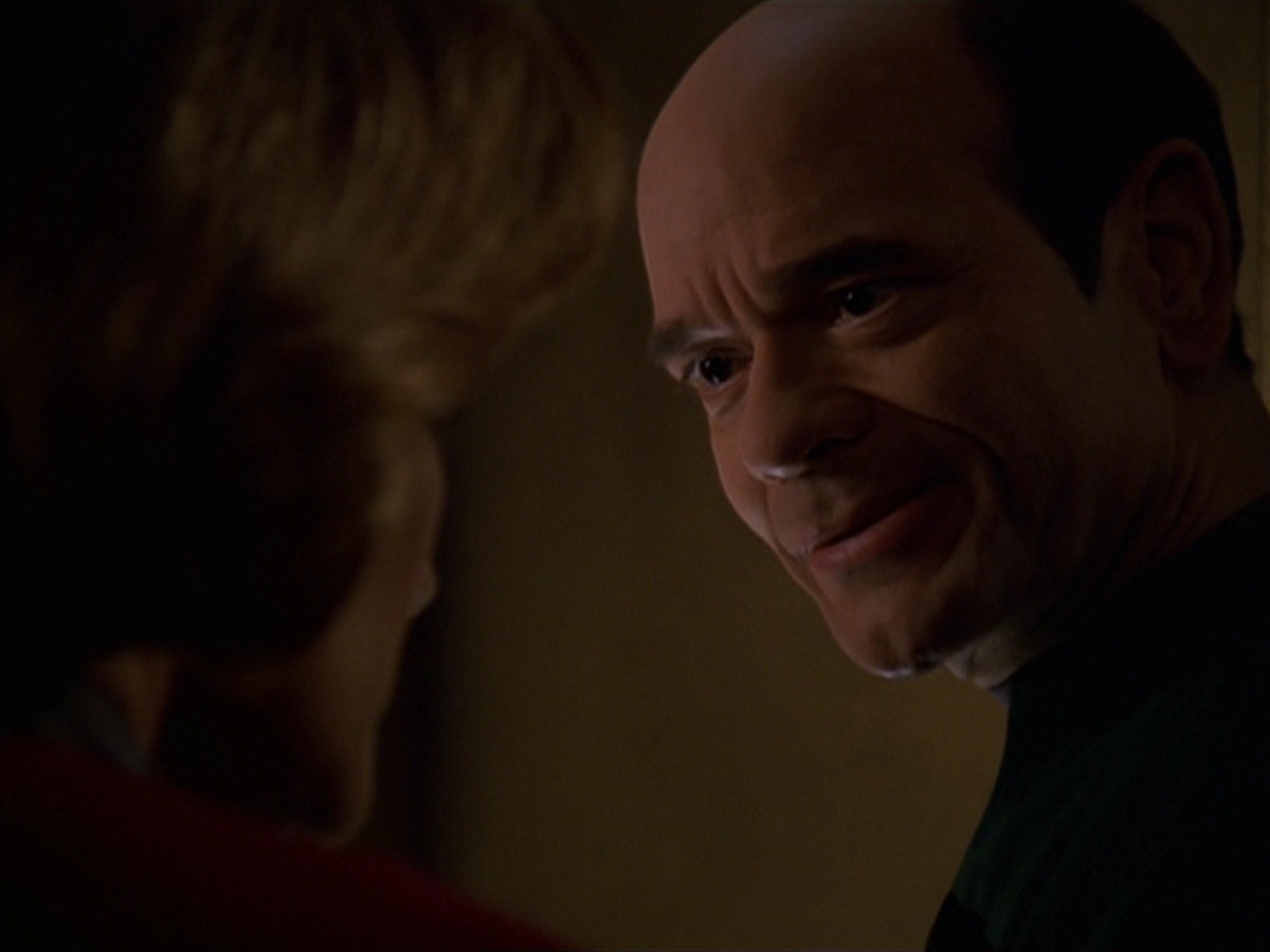 extant_StarTrek_VOY_7x24-RenaissanceMan_2982.jpg