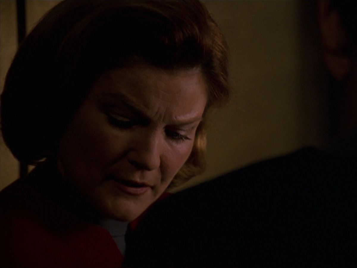 extant_StarTrek_VOY_7x24-RenaissanceMan_2991.jpg