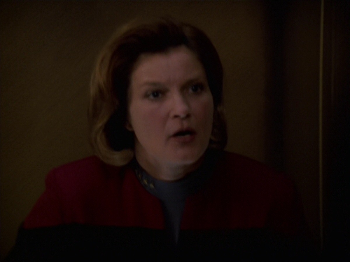 extant_StarTrek_VOY_7x24-RenaissanceMan_3063.jpg