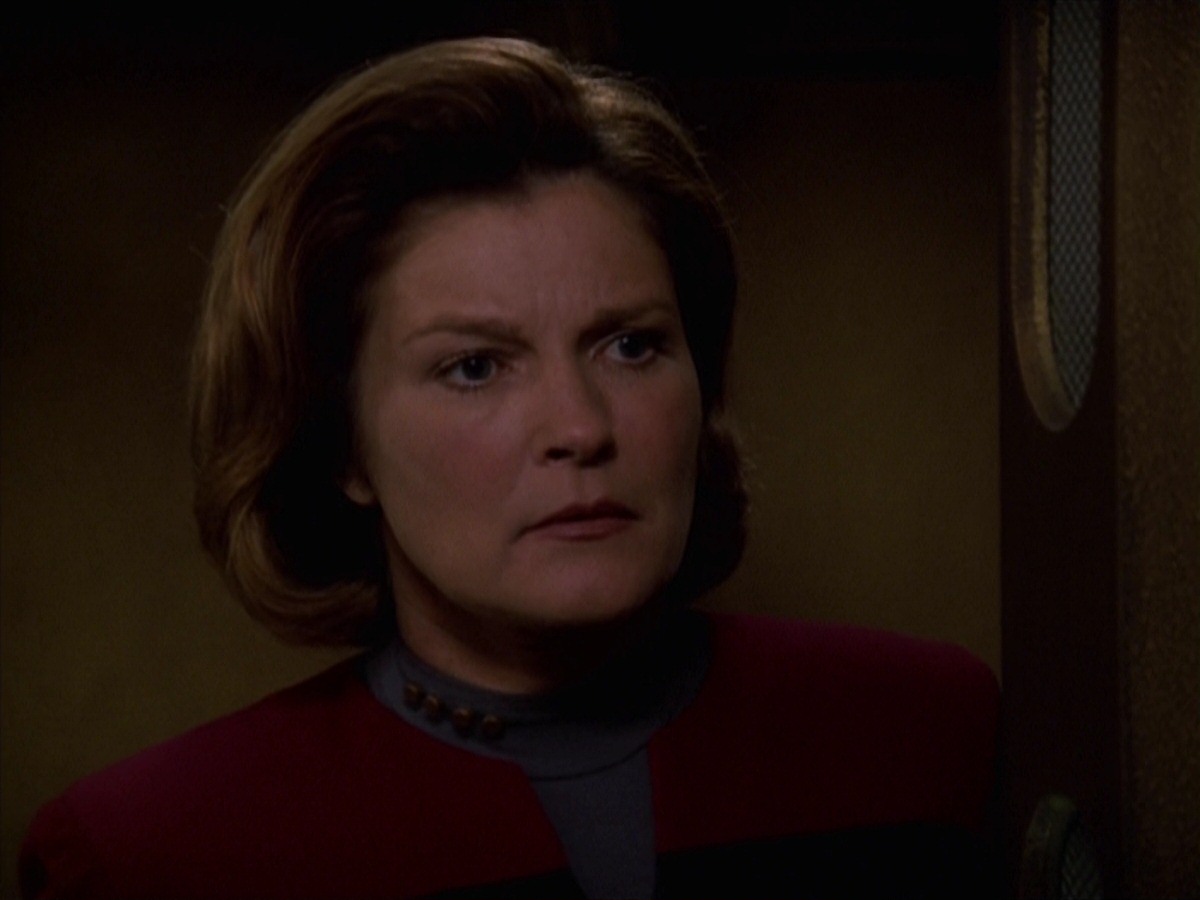 extant_StarTrek_VOY_7x24-RenaissanceMan_3079.jpg