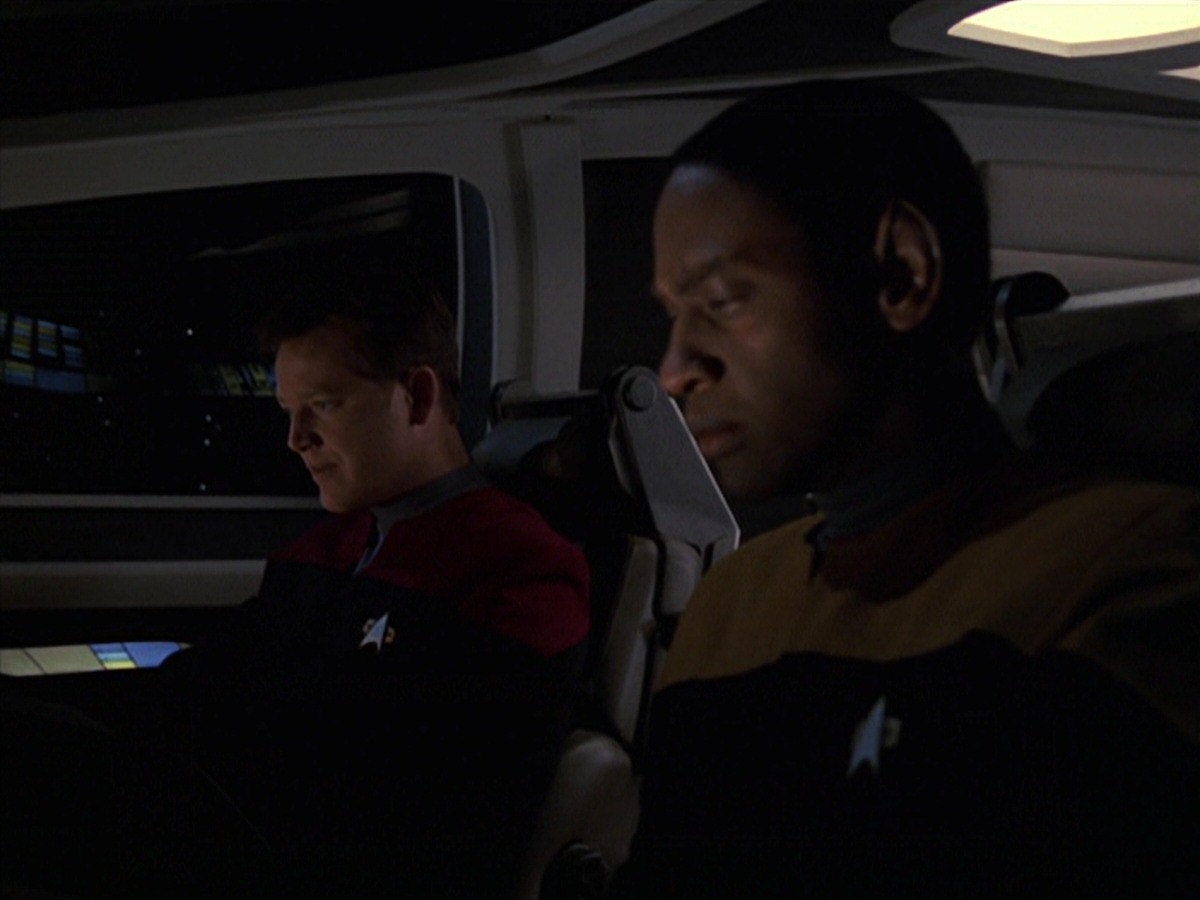 extant_StarTrek_VOY_7x24-RenaissanceMan_3094.jpg