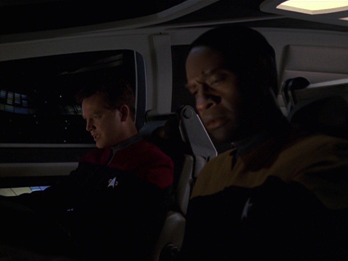 extant_StarTrek_VOY_7x24-RenaissanceMan_3096.jpg