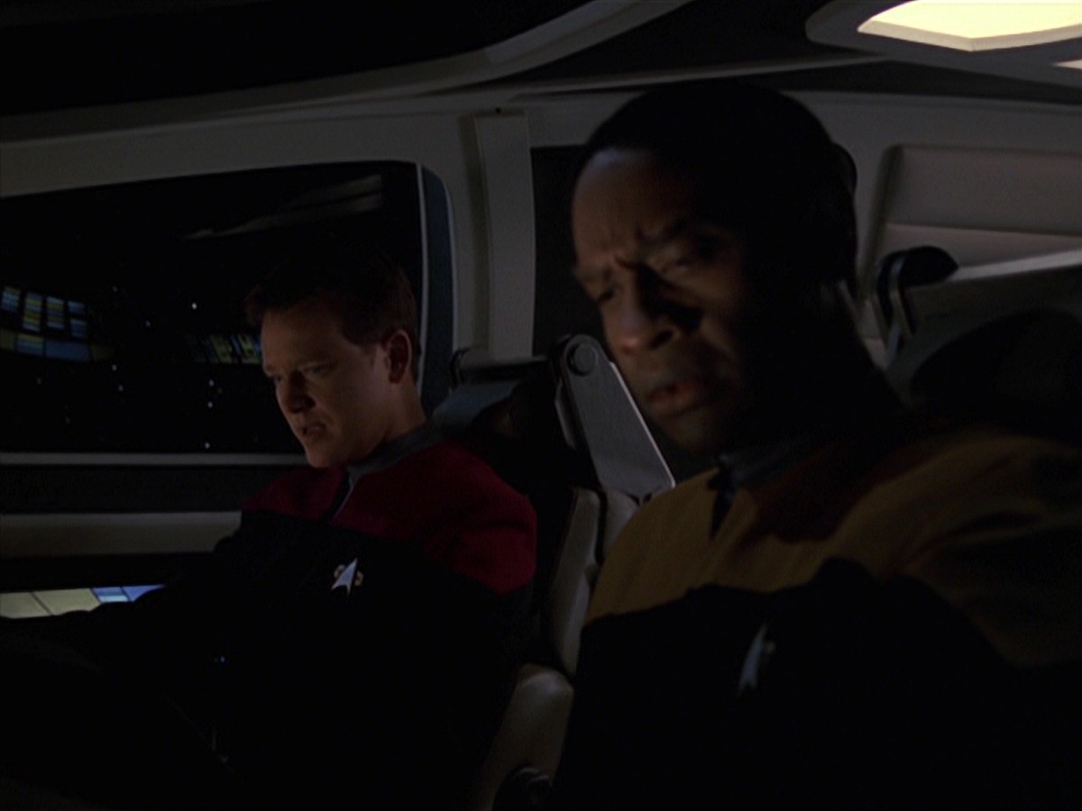 extant_StarTrek_VOY_7x24-RenaissanceMan_3097.jpg