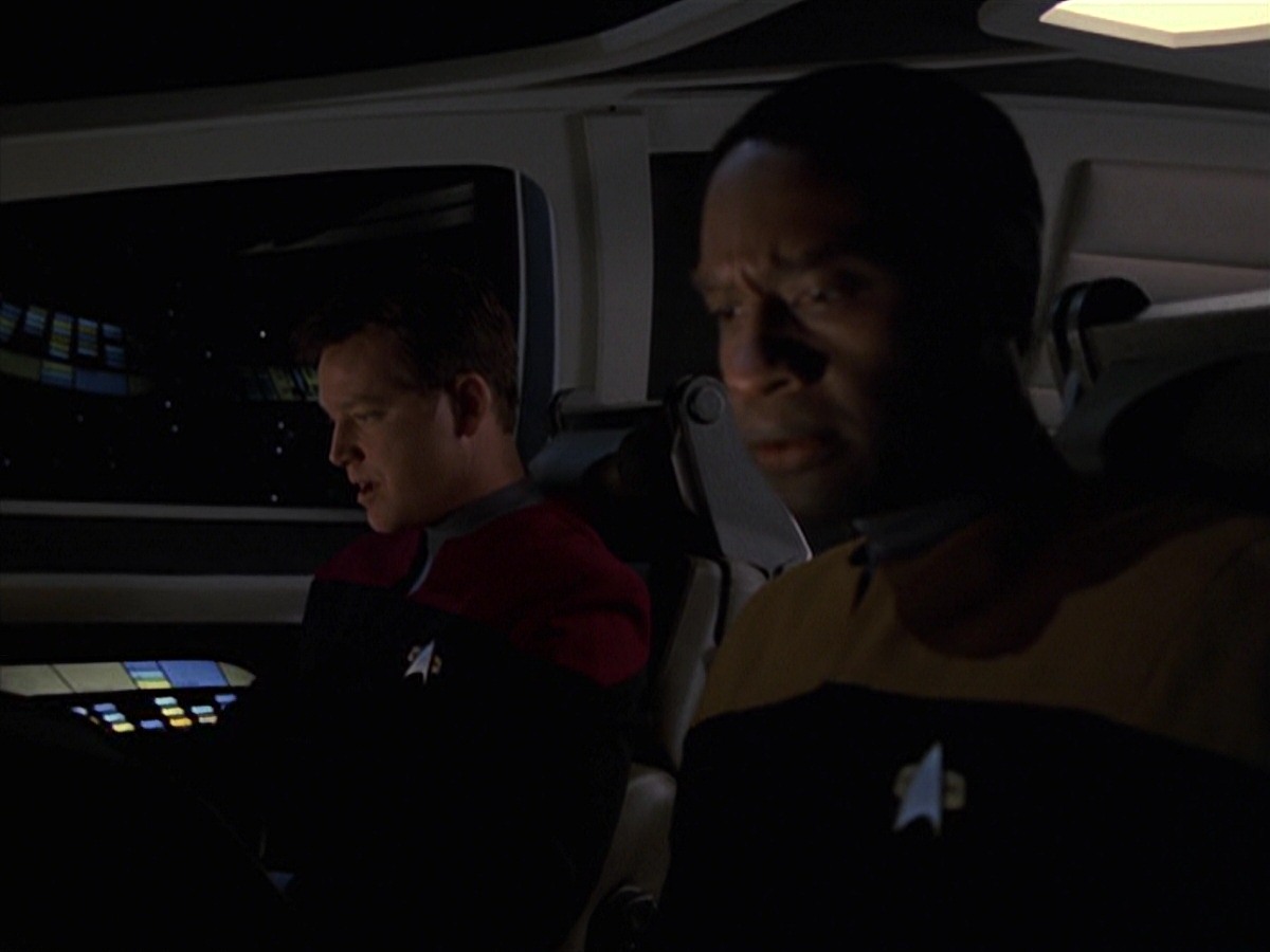 extant_StarTrek_VOY_7x24-RenaissanceMan_3109.jpg
