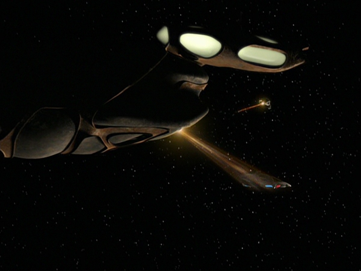 extant_StarTrek_VOY_7x24-RenaissanceMan_3128.jpg