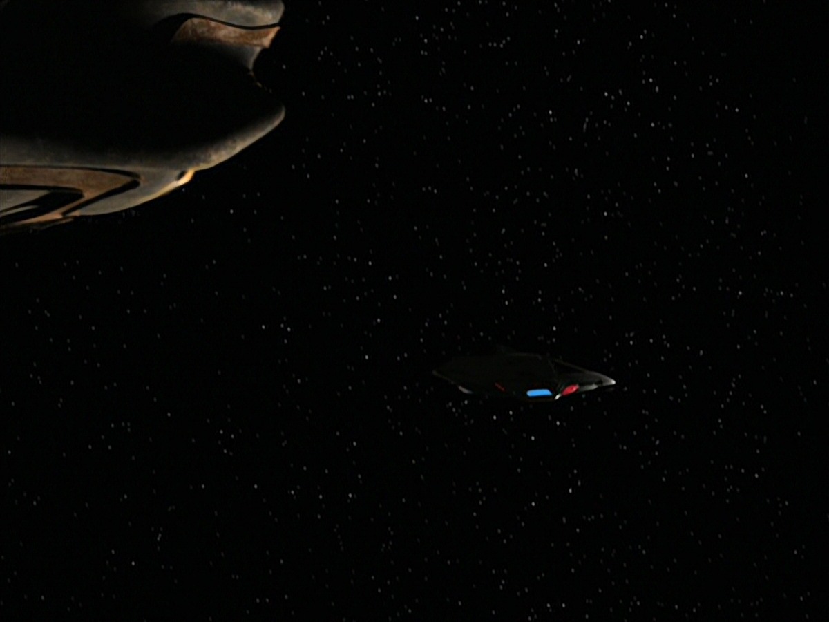extant_StarTrek_VOY_7x24-RenaissanceMan_3131.jpg